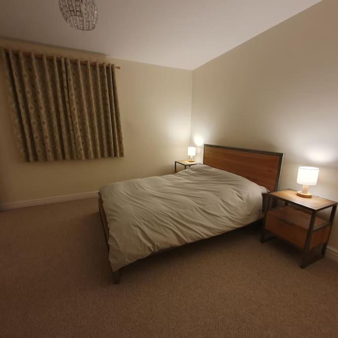 Churstonbnb, Private Flat Within Family Home, Bolton Lostock Buitenkant foto